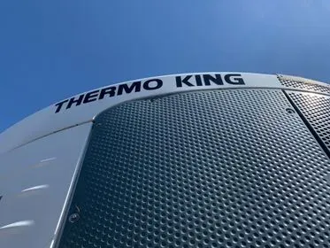 Kögel  S 24-3/ 2012/ Refrigerated semi-trailer (53)