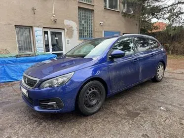 Peugeot 308 / 2017 / 143 972 km (1)