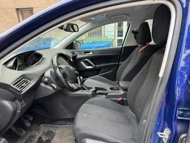 Peugeot 308 / 2017 / 143 972 km (11)