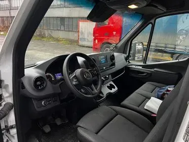 Mercedes-Benz SPRINTER 317 / 2022 / 261 000 km (4)