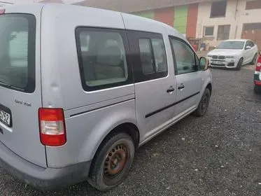Volkswagen CADDY 1,9TDI / 2005 / 291 000 km (2)