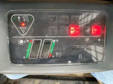 Komatsu  CK 30 - 1/ 2010/818 mth (13)