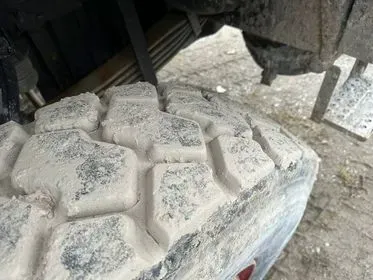 MAN F 2000 VFK / 41 .480 / 2002/ 8x6 (32)