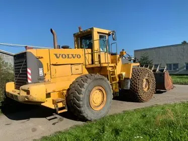 Volvo L 330 E/ 2002/ 20 566 MTH  (3)