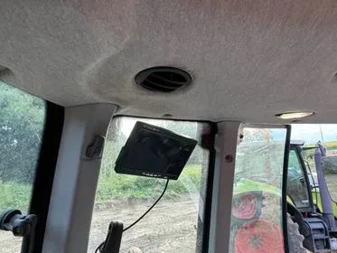 Valtra T214N/ 270 HP/  10280 hours/ 2015 (18)