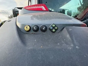 Valtra T214N/ 270 HP/  10280 hours/ 2015 (11)