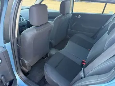 Renault Megane  / 2009 / 28 160 km (10)