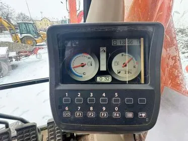 HITACHI 280LCN / 2010 / 13 856 m/h (12)