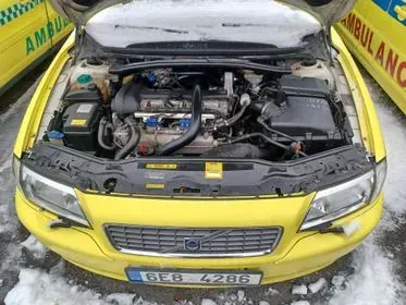 Volvo V70 / 2006 / 437 000 (4)