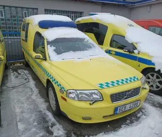 Volvo V70 / 2006 / 437 000 (2)