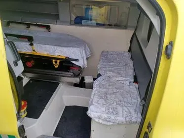 Volvo V70 / 2006 / 437 000 (10)