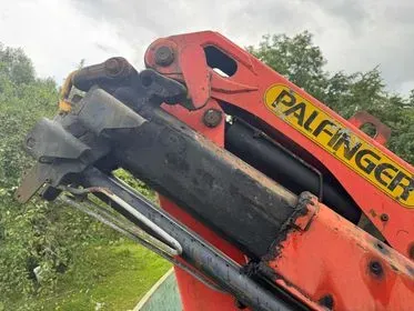 AVIA D90 / 2008 / 982 400 km (19)