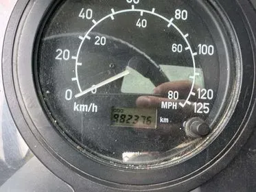 AVIA D90 / 2008 / 982 400 km (23)