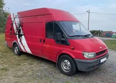 FORD TRANSIT 125 T350 / 2004 / 294 000 km (2)