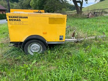 Kompresor  Mannesmann DEMAG AG 4100  DUISBURG  (4)