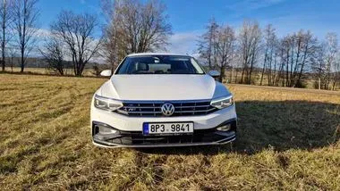 VW PASSAT 2,0  / 2021 / 123 000 km (2)