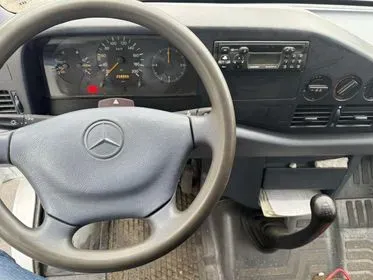 Mercedes-Benz 312D / 1997 / 251 000 km (18)