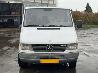 Mercedes-Benz 312D / 1997 / 251 000 km (2)