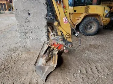 CRAWLER EXCAVATOR CAT 308E2CRSB / 2016 / 5 200 m/h (6)