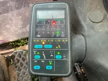 Komatsu PW 170 ES/ 2001/ 14000 Motohours  (43)