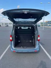 FORD TOURNEO COURIER / 2019 / 173 400 km (4)