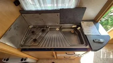 HOBBY DE LUXE 560 / 1997 (10)