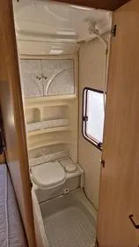 HOBBY DE LUXE 560 / 1997 (8)