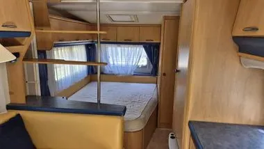 HOBBY DE LUXE 560 / 1997 (4)