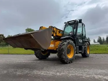 JCB 535-95 / 2016 / 4 300 m/h (2)