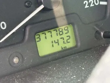 	LAND ROVER DISCOVERY / 2000 / 377 800 km (18)