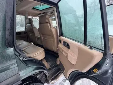 	LAND ROVER DISCOVERY / 2000 / 377 800 km (21)