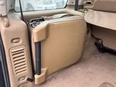 	LAND ROVER DISCOVERY / 2000 / 377 800 km (28)