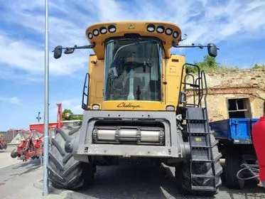 CAT Challenger 680B / 2010 / 2 560 m/h (3)