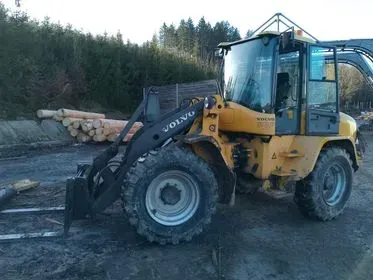 Volvo L40B - TP / 2008 / 19 886 m/h (9)