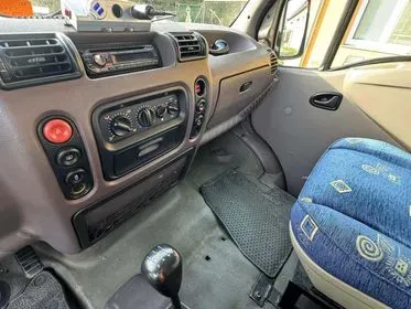 Renault Master 2.8 DTI / 2001 / 492 450 km (15)