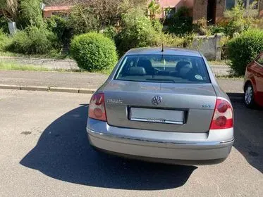 Volkswagen Passat 1,8 T / 2004 / 397 000 km (5)