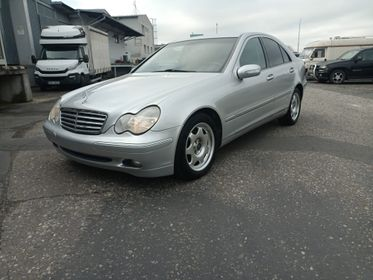 Mercedes Benz C 270 CDI / Automatic (1)