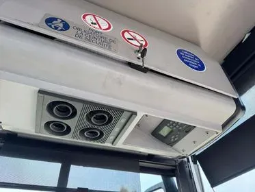 IRISBUS ARES SFR118 / 2005 / 824 670 km (21)