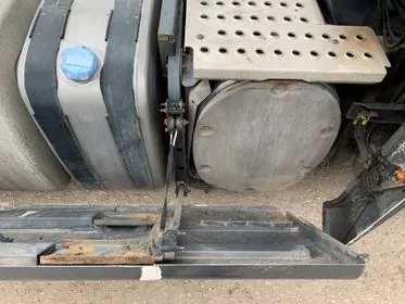 Renault Magnum DXI 500.19 T 4x2 / 2008/ EURO 5/ 1393000 km  (31)