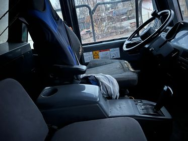 KOMATSU HD 325-7 / 2008/ 22 682 mth  (5)