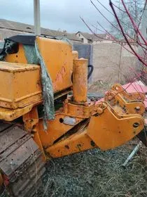 Buldozer D75S3 / 1963 (5)