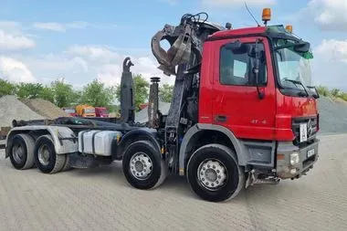 Mercedes Benz Actros  4144  8x4/ container carier/ crane/ 655089 km/ 2008 (3)