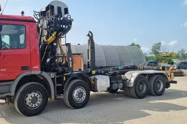 Mercedes Benz Actros  4144  8x4/ container carier/ crane/ 655089 km/ 2008 (8)