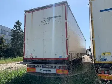 Krone SD 2012/ curtain side semi trailer  (8)