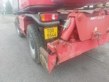 Manitou MRT 2150 / 2015 / 7 915 m/h (4)