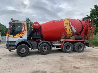 Iveco Trakker 380 8x4/  Concrete Mixer Stetter/ 2006/ 415565 km (2)
