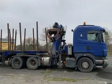 SCANIA R420 + přívěs na přepravu dřeva / 2008 / 720 000 km (4)