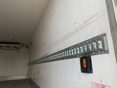 Mercedes Benz Atego 1329 L / LAMBERET + CARRIER/ 2012 (44)