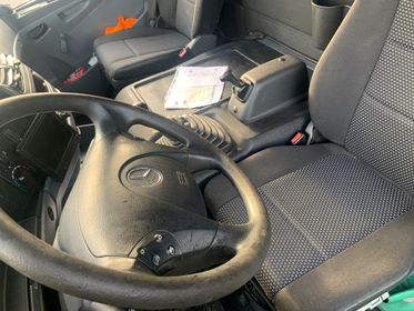 Mercedes Benz Atego 1329 L / LAMBERET + CARRIER/ 2012 (10)