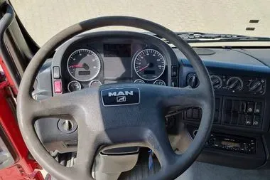 Man TGA  33.430 6x4 / 2006/ container carrier / crane (14)